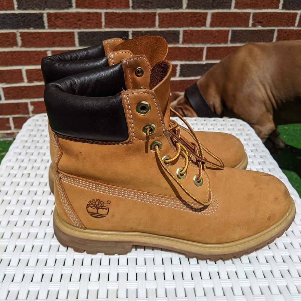 Good condition timberlands